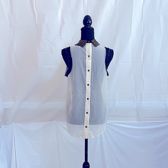 Willow & Clay Sheer Sleeveless Top Size M - Picture 3 of 5